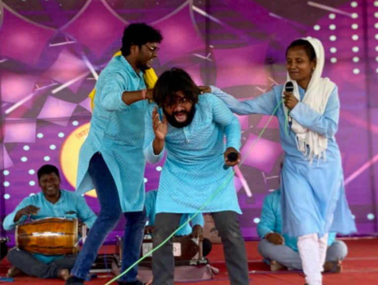 विश्वा, पटना की प्रस्तुति, स्वच्छ भारत अभियान पर आधारित, नुक्कड़ नाटक,"सफाई में भलाई" का प्रदर्शन