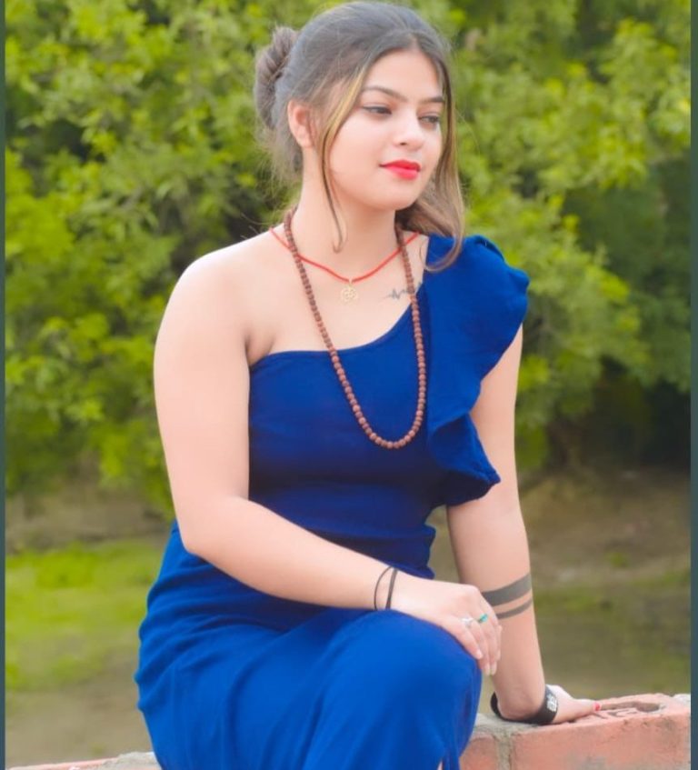 रील्स से परदे पर : अनन्या राजपूत