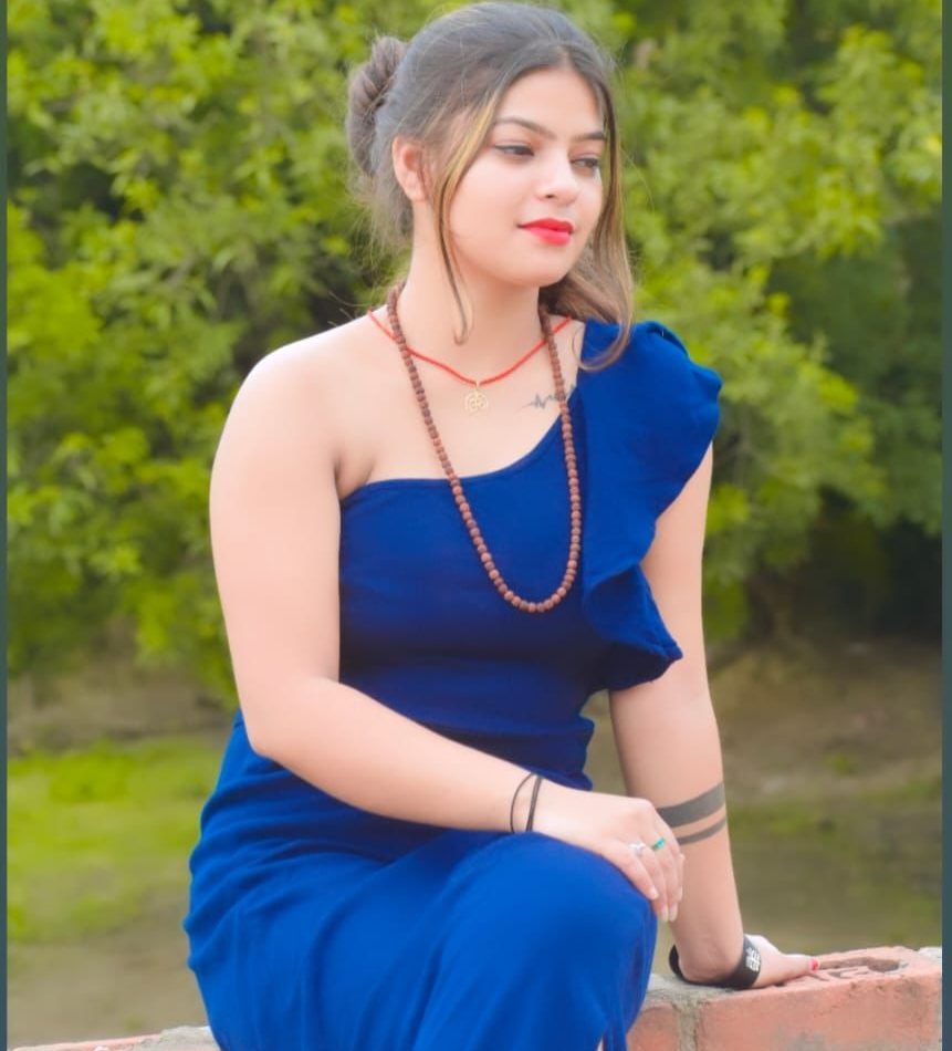 रील्स से परदे पर : अनन्या राजपूत